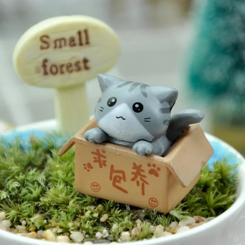 Kawaii Mini Cat Ornament – Cute Kitten Statue for Home & Garden Decor
