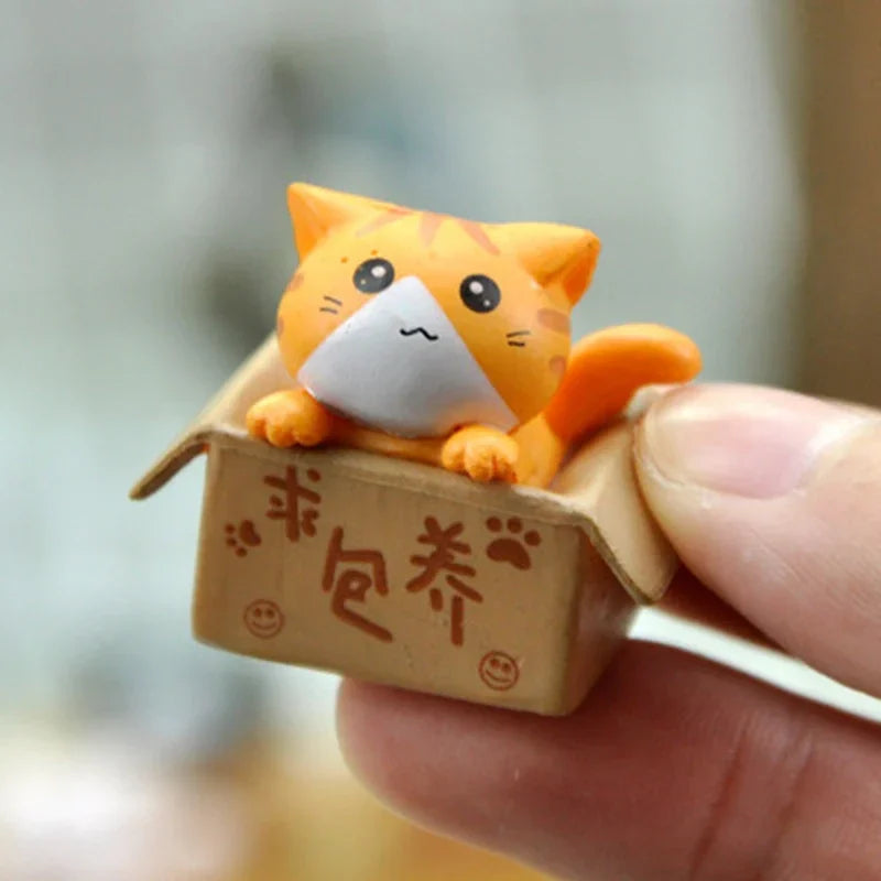 Kawaii Mini Cat Ornament – Cute Kitten Statue for Home & Garden Decor