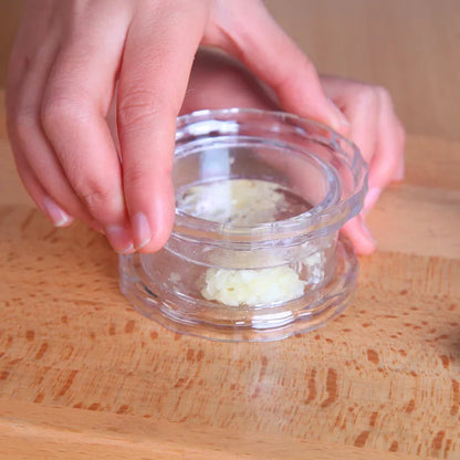 Manual Garlic Crusher – Multifunctional Press & Roller Chopper for Kitchen Use