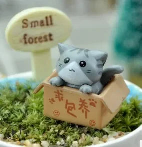 Kawaii Mini Cat Ornament – Cute Kitten Statue for Home & Garden Decor