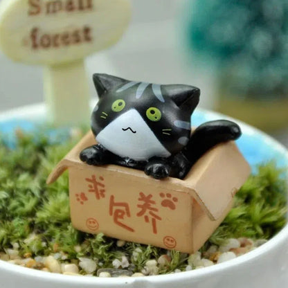 Kawaii Mini Cat Ornament – Cute Kitten Statue for Home & Garden Decor